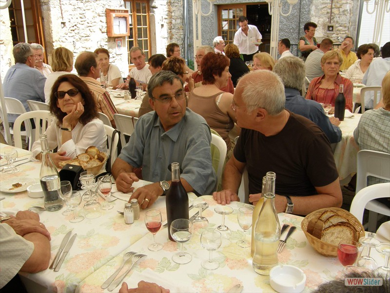 Notre photographe en pleine discussion avec Michel(Transy)